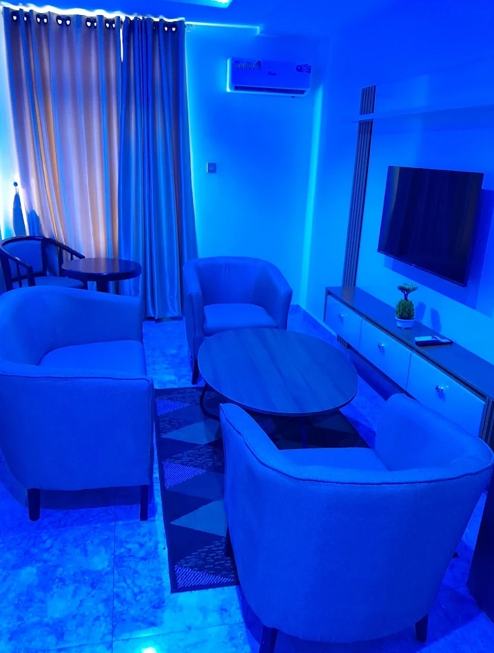 Lounge Suite